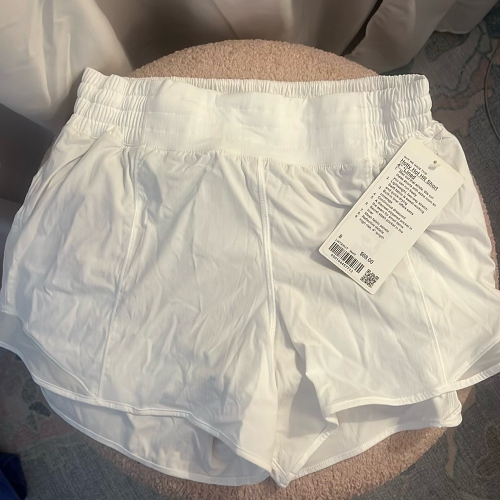 lululemon 4” white hotty hots